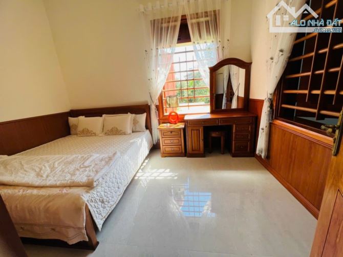 BÁN NHÀ MẶT TIỀN KINH DOANH TRẦN NHẬT DUẬT NGAY BUÔN Ạ CÔ THÔN - 22