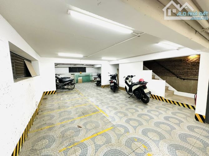 Hạ Đình, Lô góc 2 thoáng, 5 nổi 1 hầm, Thông sàn. 156m2x6t, MT 25m. Chỉ 41.8 tỷ! - 23