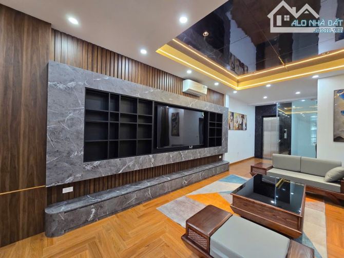Bán nhà ngõ 67 Nguyễn Văn Cừ, DT 44/48m, 7 tầng thang máy, MT 4m, giá 12.75 tỷ, ngõ oto. - 2