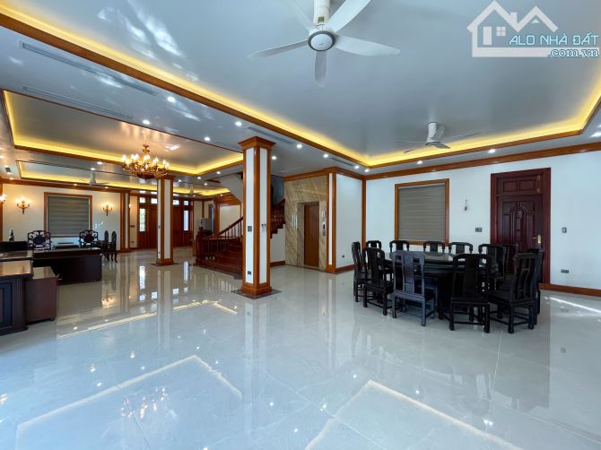 Biệt thự lô góc tuyến 3 Lê Hồng Phong - 315m2 - Đường 25m - 3