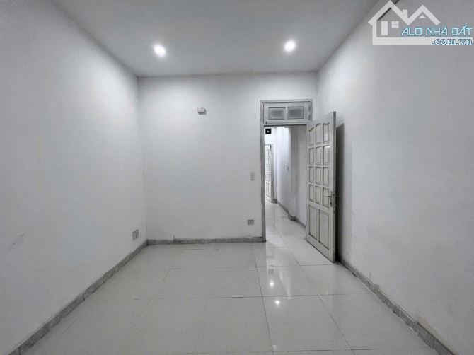 Hiếm Lạc Long Quân Tây Hồ ô tô đỗ cửa có thang máy 6T 50m2 8PN  ở cho thuê CCMN 35tr/tháng - 3