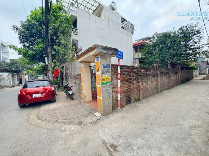 BÁN NHÀ - BẮC CẦU - NGỌC THỤY - 1 NHÀ RA OTO - 3 TẦNG , 38M , 4TY180 - 3