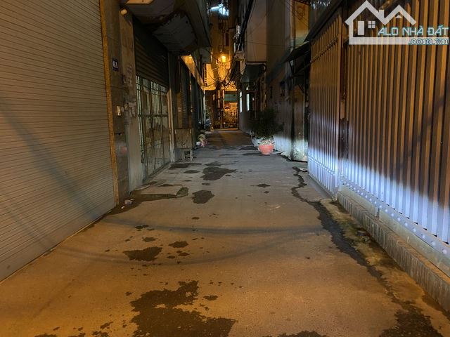 Nhà 4 tầng, DT: 52m2, Mỹ Đình, ngõ nông, oto vào tận cửa, Giá: 8.8 tỷ - 3