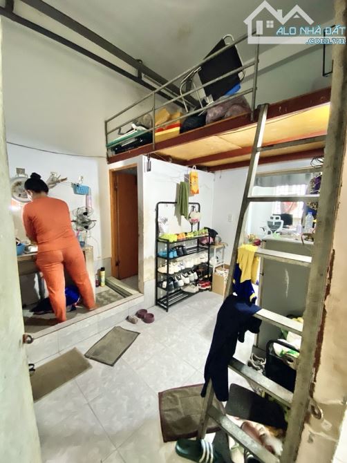 Chỉ 6.3 tỷ - Bán nhà 3 tầng - 96m2 - 4x24 - Hẻm nhựa 8m - Sát Khu Tên Lửa, Aeon Bình Tân - 3