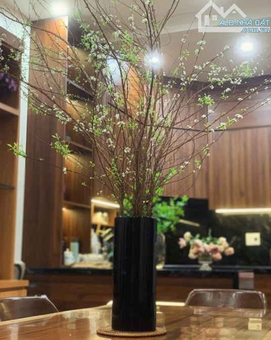 CỰC HIẾM- DUY NHẤT 1 CĂN VIEW VƯỜN HOA- MẶT TIỀN CỰC ĐẸP – 2 MẶT THOÁNG ĐẸP NHẤT KHU – VỈA - 3