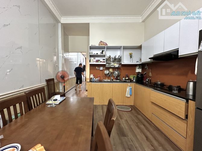 Bán nhà Nguyễn Minh Hoàng, phường 12, Tân Bình, dt 4x22m, 2 lầu. - 3