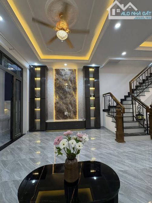 🏡 NHÀ 3 TẦNG Ở THỦ DẦU MỘT - MỚI HOÀN THIỆN – SỔ HỒNG TRAO TAY – GIÁ CHỈ 3 TỶ! - 3