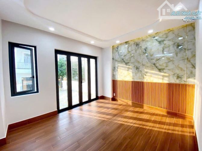 Bán Nhà Mặt Tiền,Ngay Ngã Tư Bốn xã,BHHA ( 4m x 16 m x 3 Tầng) 6,95 Tỷ TL - 3