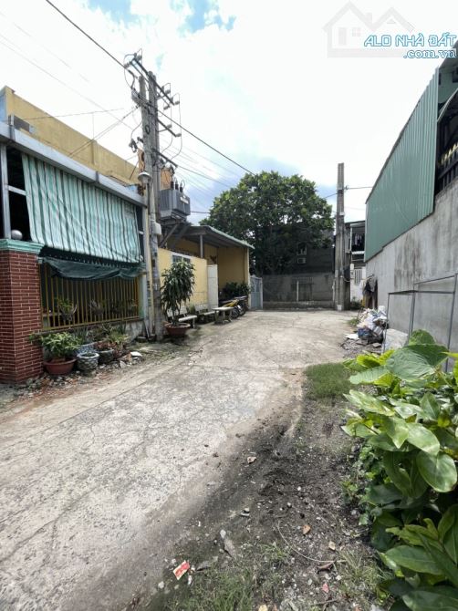 KẸT TIỀN BÁN GẤP 420 M2 - GẦN CHỢ XUÂN THỚI THƯỢNG - GIÁ ĐẦU TƯ Ạ - 3