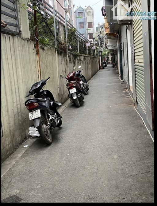 NHÀ PHỐ NGỌC LÂM,DÂN XÂY CHẮC CHẮN,THÔNG SỐ ĐẸP,50M,3T ĐẦY ĐỦ CÔNG NĂNG,GIÁ ĐẦU TƯ. - 3