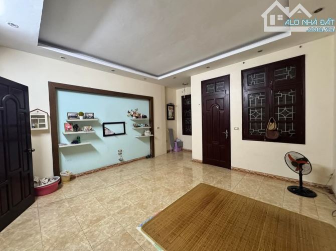 LẠC TRUNG – PHÂN LÔ Ô TÔ TRÁNH – THANG MÁY CHỜ – GIÁ TỐT ĐẦU TƯ – CHỈ 13 TỶ  Diện tích: 62 - 3