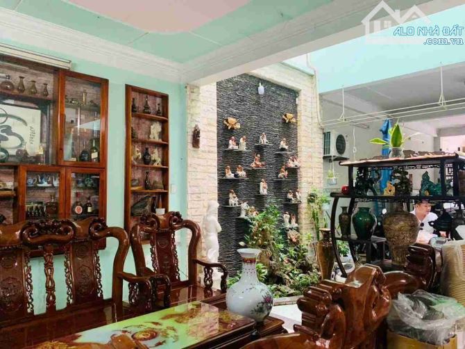 🔥 Siêu Phẩm Mặt Tiền Cách Mạng Tháng 8 – Biệt Thự 3 Tầng, 250m², Giá Chỉ 15.9 Tỷ – Kinh D - 3