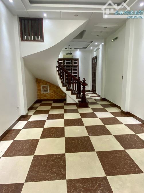 PHÂN LÔ TRẦN QUỐC HOÀN, CẦU GIẤY CẬN PHỐ 2 MẶT NGÕ Ô TÔ, LÔ GÓC KINH DOANH - 3