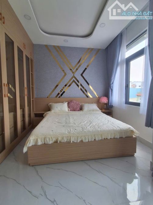 Bán Nhà 4 Tầng BTCT Huỳnh Tấn Phát -Quận 7- 51M2 - 3