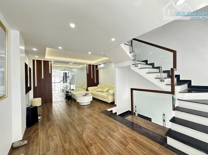 Nhà 4 tầng sân cổng riêng tổng dt 65m2 oto đỗ gần nhà An Đà - 3