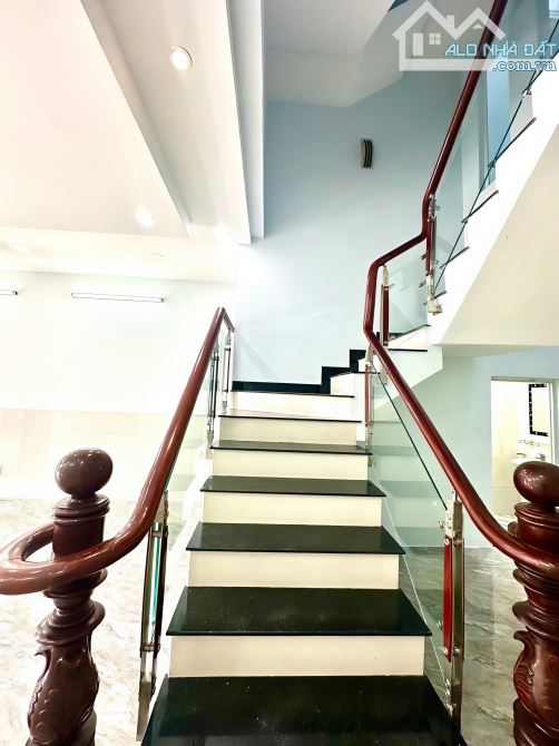 Bán nhà Tân Phú-Đường 10M-Sát MT Phú Thọ Hoà-P.Phú Thọ Hoà-87m2-5x18-4tầng-5PN - 3