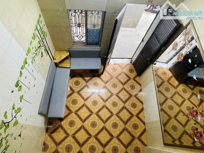 CẦN BÁN NHÀ LÔ GÓC THOÁNG DƯƠNG VĂN BÉ ,HBT HIẾM SỔ CUỒNG ĐẸP 23 M4T CHỈ 4,3 TỶ - 3