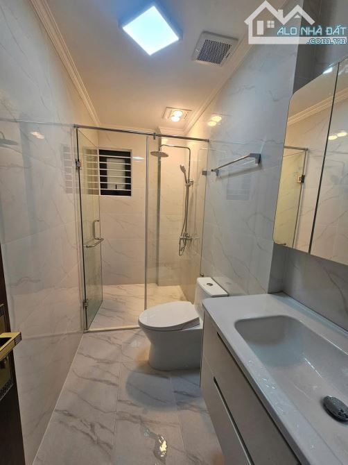 Bán nhà phân lô, ô tô tránh, thang máy, kinh doanh Phùng Chí Kiên 70m2 6 tầng MT 5.5m 26 t