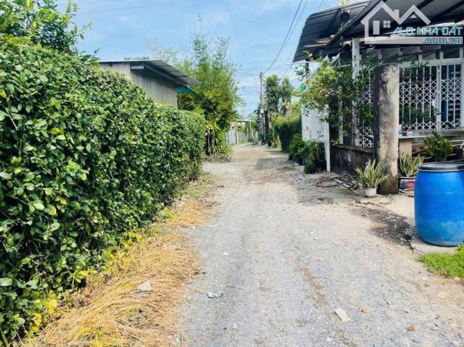 Chính chủ gửi lô đất đẹp Tân Phú Trung 5,3 x 25,7 ô tô tới đất thổ cư đầy đủ giá chỉ 950tr - 3