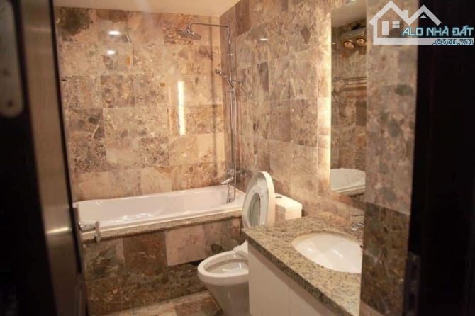 Rất đẹp! Mặt phố Hoàng Cầu, Đống Đa 125m2, MT 8m, 6 Tầng, Thang máy, view Hồ, KD sầm uất c - 3