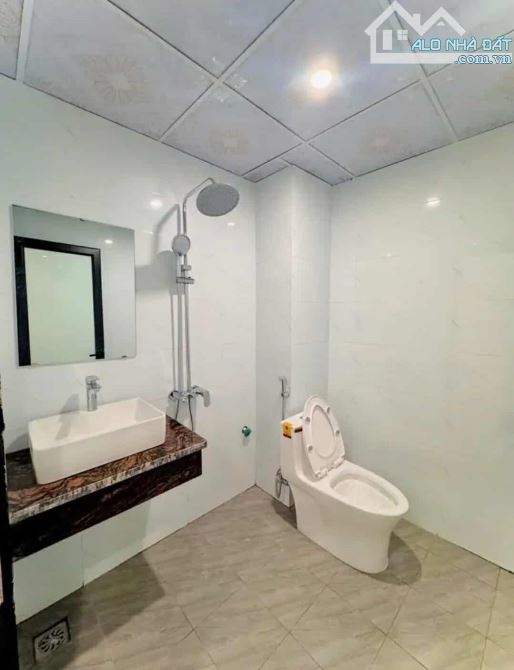 CẦN BÁN NHÀ MỚI KOONG 5 TẦNG, TRẦN KHÁT CHÂN, SỔ ĐỎ 35M; 5,9 TỶ - 3