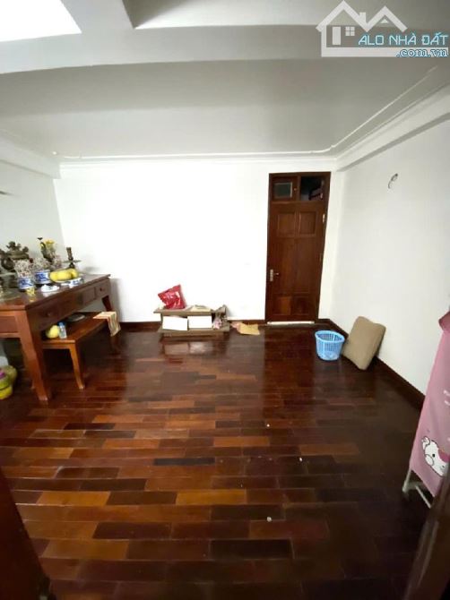 Bán nhà ngô thì nhậm hà đông. 45m2. 5 tầng . Mt5m - 3