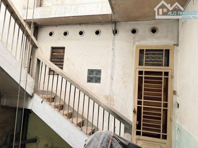 BÁN CĂN HỘ Lầu 3 cầu thang bộ 62m2, đường Trần Hưng Đạo Phường 11 Quận 5 giá 2.85 tỷ TL. - 3