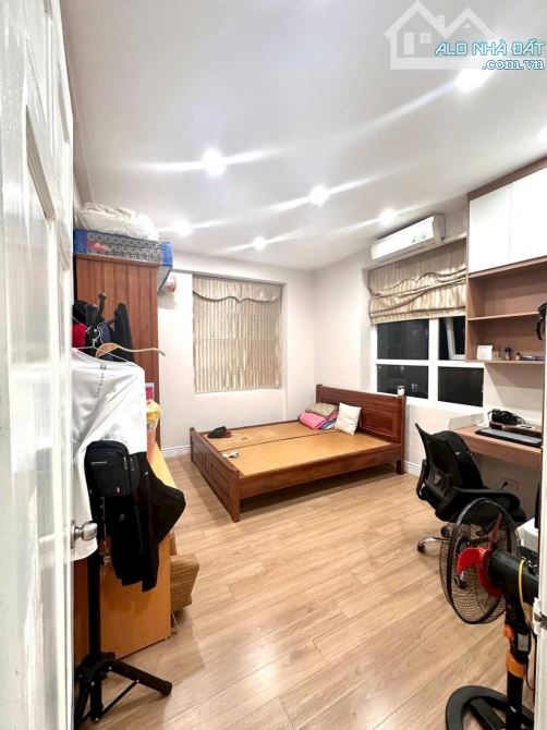 BÁN CC HÀ ĐÔ ,183 PHỐ HOÀNG VĂN THÁI - 3