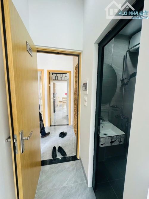 BÁN Căn hộ dịch vụ Mễ Trì 7 tầng thang máy - 11 phòng khép kín - 11.2 Tỷ (có thương lượng) - 3