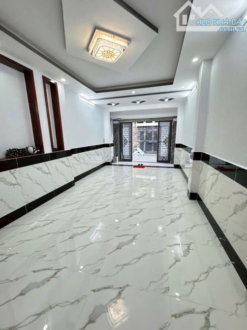 SUÊU PHẨM 🏡 ĐẸP 3TẦNG - NGAY LÂM THỊ HỐ - SÁT B HIỆP THÀNH CITY-VỊ TRÍ VÀNG - HTẢI THÔNG - 3