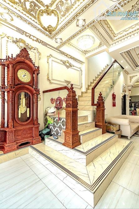 SIÊU PHẨM BIỆT THỰ DÁT VÀNG - NỘI THẤT CHÂU ÂU XỊN XÒ - NGANG 5.3M NỞ HẬU 9M  DT 150M - 2 - 3