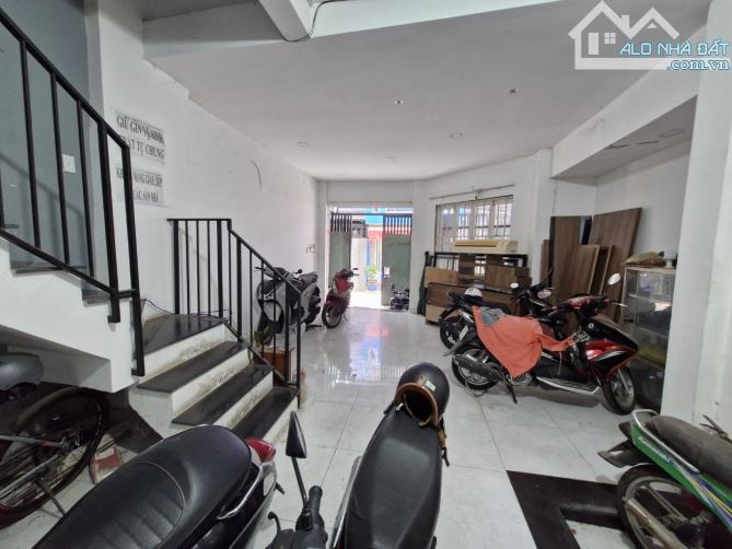 NHÀ CĂN GỐC  -HẺM 7 CHỖ NGỦ TRONG NHÀ- CÁCH MẶT TIỀN TRẦN XUÂN SOẠN 1 TRỤC THẮNG 30M - 3
