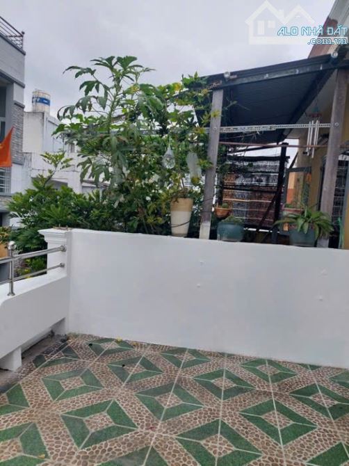 nhà đẹp hẻm phú thọ hòa cách mặt tiền 20m ngay chợ vải sầm uất - 3