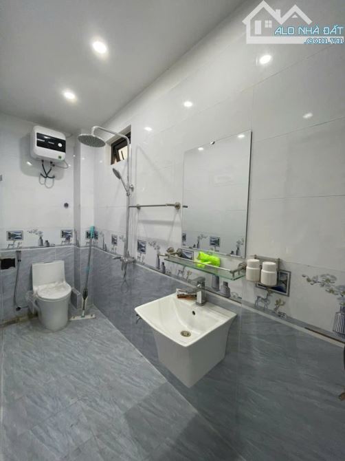 Nhà 4 tầng mặt ngõ thông Nguyễn Công Hoà kinh doanh tốt - 3
