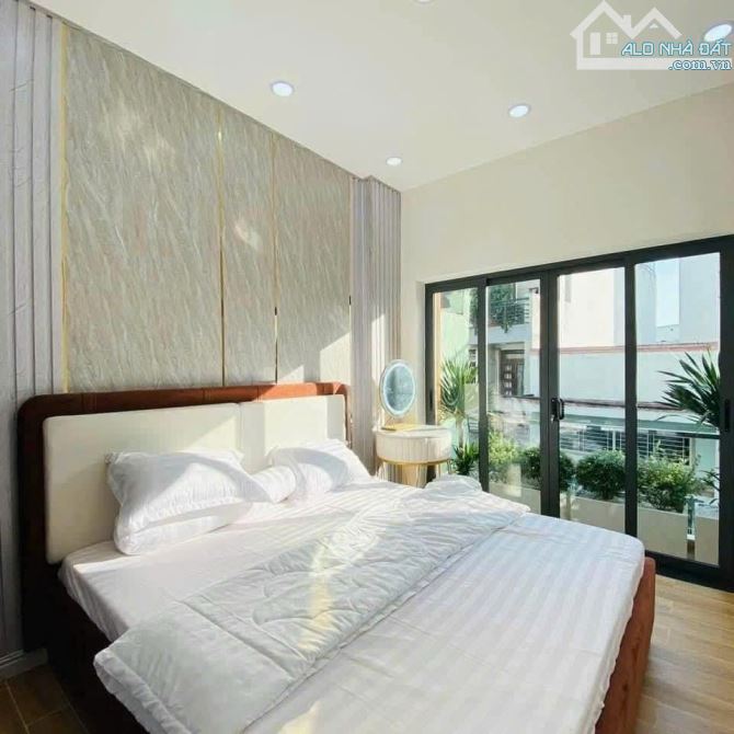 NHỈNH 4 TỶ - NHÀ ĐẸP TÂN SƠN TÂN BÌNH - GẦN NHÀ GA T3 SÂN BAY TÂN SƠN NHẤT - 50M2 - 2 BTCT - 3