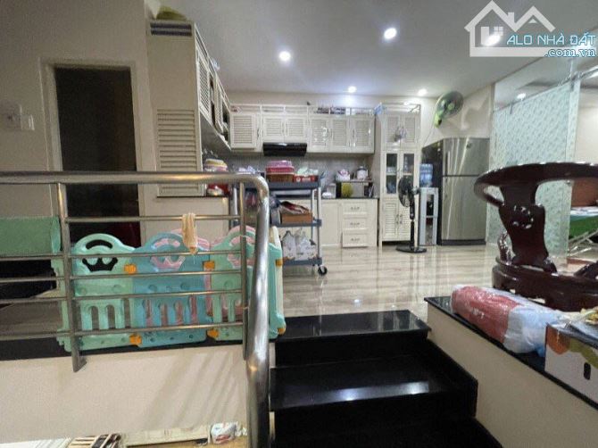 BÁN NHÀ 5 TẦNG - NGANG GẦN 5M - HẺM XE HƠI - LÝ THƯỜNG KIỆT, Q10, GIÁ 13 - 3
