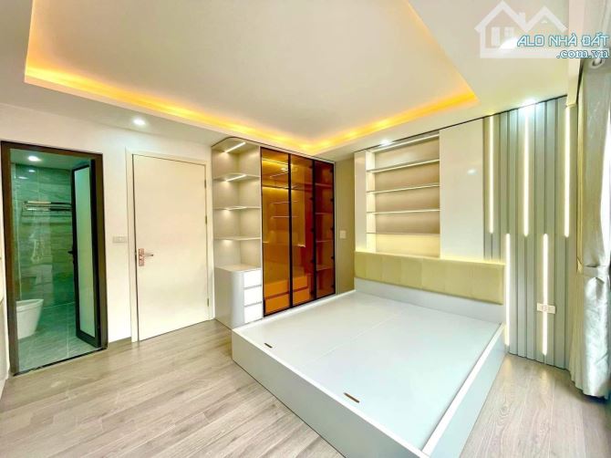 Bán nhà phố Bạch Mai - 41m2 - 8,2 tỷ - lô góc,thoáng - vị trí đẹp,gần phố - 3