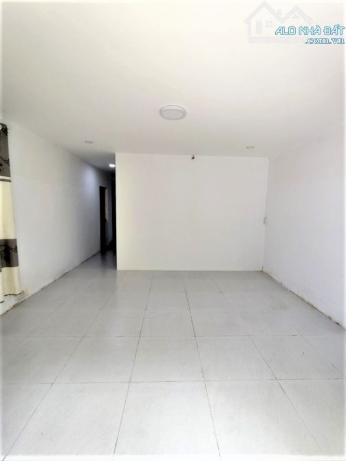 5 TỶ NHÀ QUẬN 11 - GẦN MẶT TIỀN ÔNG ÍCH KHIÊM - 40M2 + SÂN 15M2 - ĐÚC 2 TẤM 3PN ĐẸP - 3