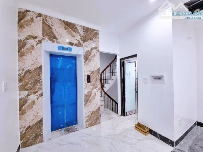 Tòa VP 9 tầng có hầm mặt ngõ Hoàng Quốc Việt, Nghĩa Đô, ô tô tránh, 90m2, MT 5m giá 40 tỷ - 3