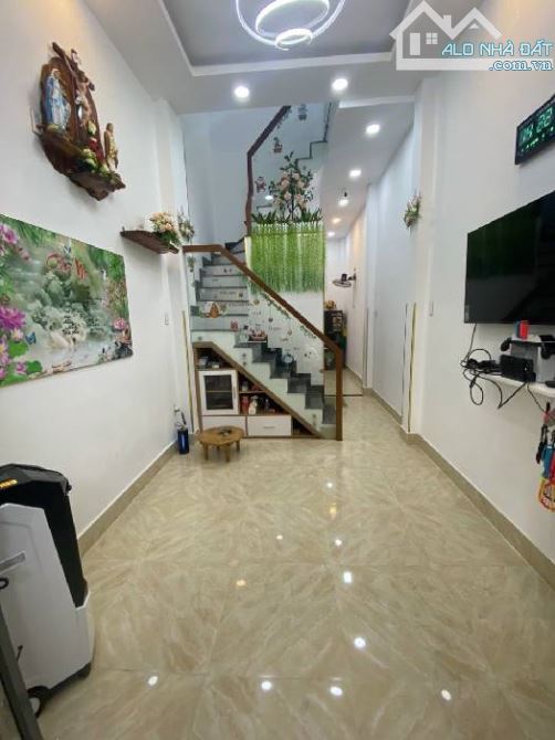 Bán nhà Q.8, cách 15m là bãi XH, Hẻm thông bốn phía - 3