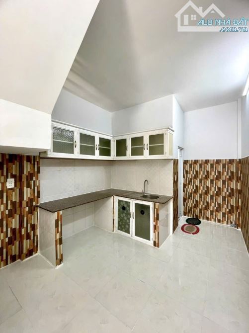 BÁN NHÀ 2 LẦU THẠNH XUÂN Q12 3,2x14 4PN 3WC-HXT CHỈ 2,3 tỷ - 3