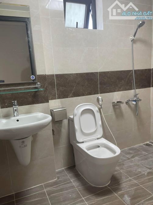 PHÂN LÔ BÀN CỜ Ô TÔ TRÁNH YÊN HOÀ CẦU GIẤY 61M x 5 TẦNG – MT 6M; 23,9 TỶ Ở VÀ KINH DOANH - 3