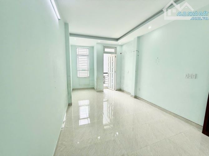 Bán nhà sổ riêng, giáp bình thạnh, sân bay, siêu thị ,bv - 3