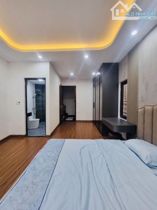 Bán nhà HOÀNG QUỐC VIỆT, 42m2 x 6 tầng, mặt ngõ cách mặt phố 30m - 3