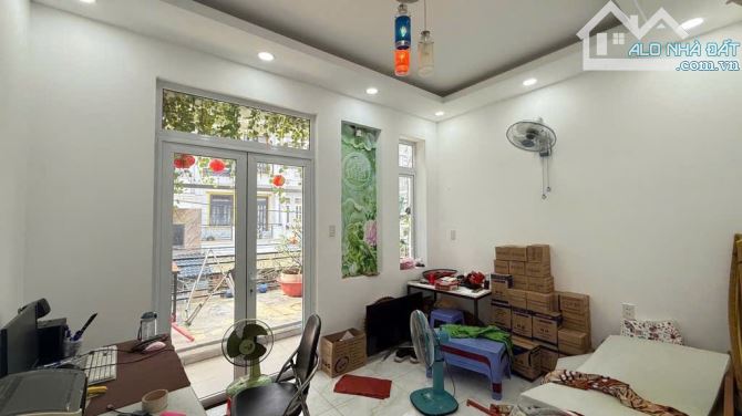 NHÀ 4 TẦNG đường THẠNH XUÂN 22 phường THẠNH XUÂN Q12 dt 62m2 (4mx16m) Hẻm 8m 💵6,6tỷ - 3