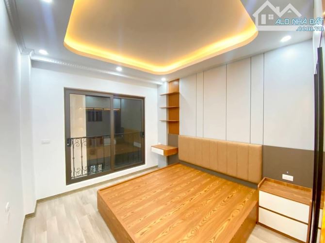 BÁN NHÀ MỚI ĐẸP - 6 TẦNG THANG MÁY - NGÕ TO - GẦN PHỐ ĐẠI TỪ - 3