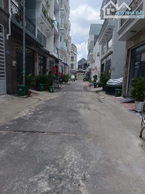 BÁN NHÀ 4 TẦNG KHU PHÂN LÔ LÊ VĂN QUỚI MÃ LÒ 52M2 CHỈ HƠN 5 TỶ - 3