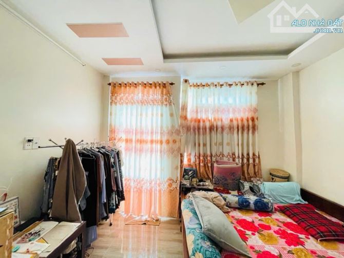 HẺM XE HƠI P14 GÒ VẤP – NHÀ 2 LẦU ĐẸP NHƯ MƠ – SỔ VUÔNG, HOÀN CÔNG ĐỦ – CHỈ NHỈNH 4 TỶ - 3