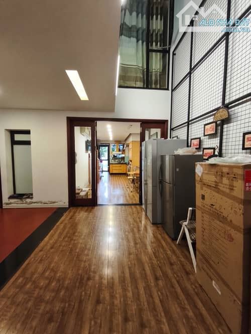 BÁN BIỆT THỰ VƯỜN PHÂN LÔ TƯ ĐÌNH – 210m2– 4 TẦNG – KHÔNG GIAN XANH – GIÁ 29.8 TỶ - 3