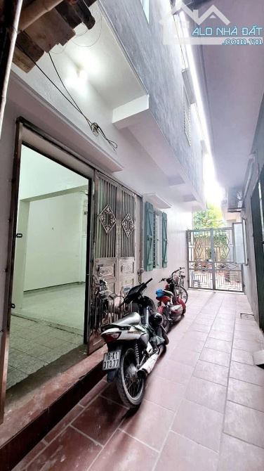 Nhà 2 tầng dân xây ngõ đường Trần Đăng Ninh - 3